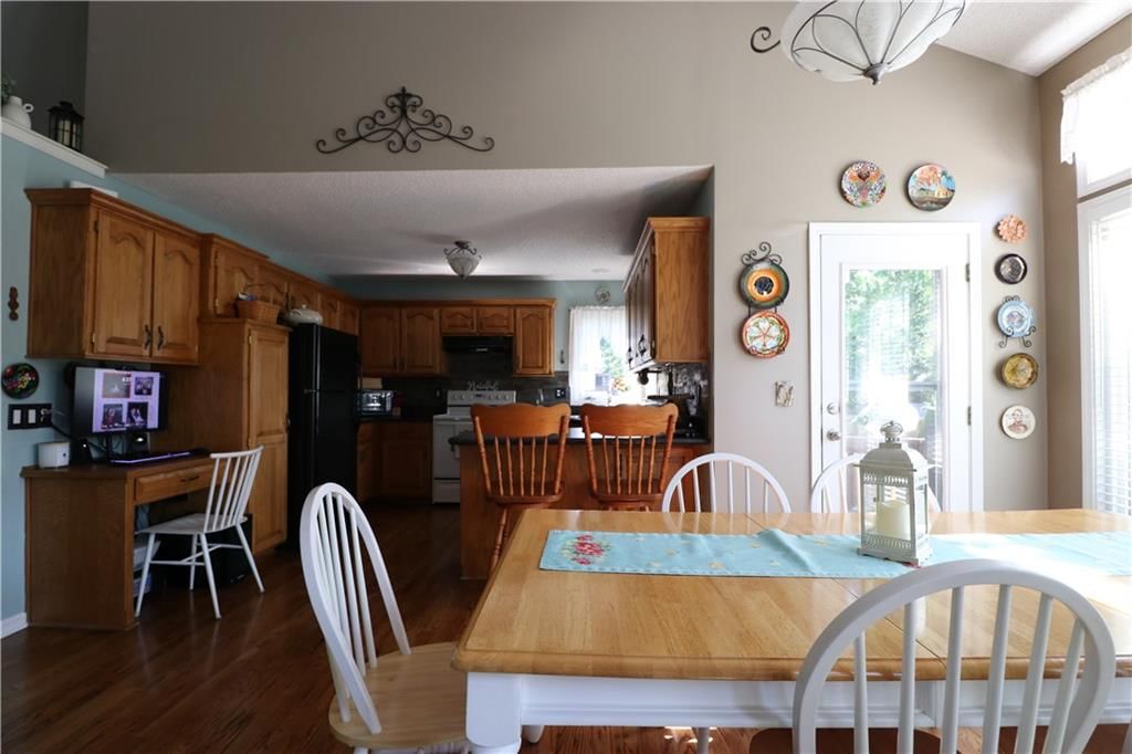 15558 S Apache Street — photo 15