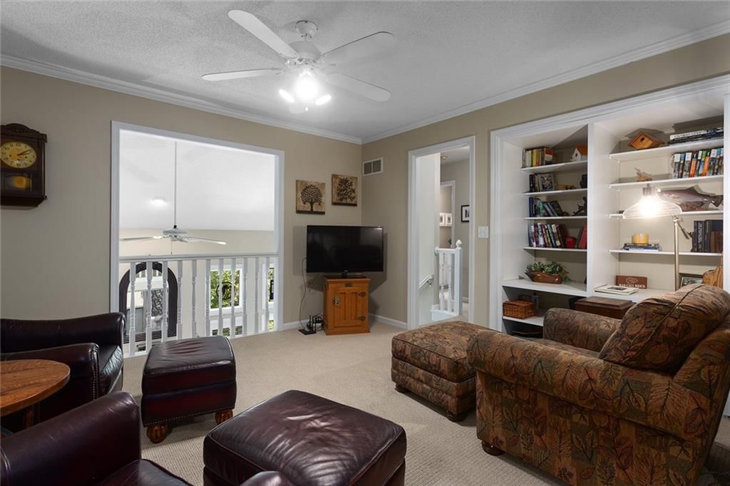 5817 Park Circle — photo 24