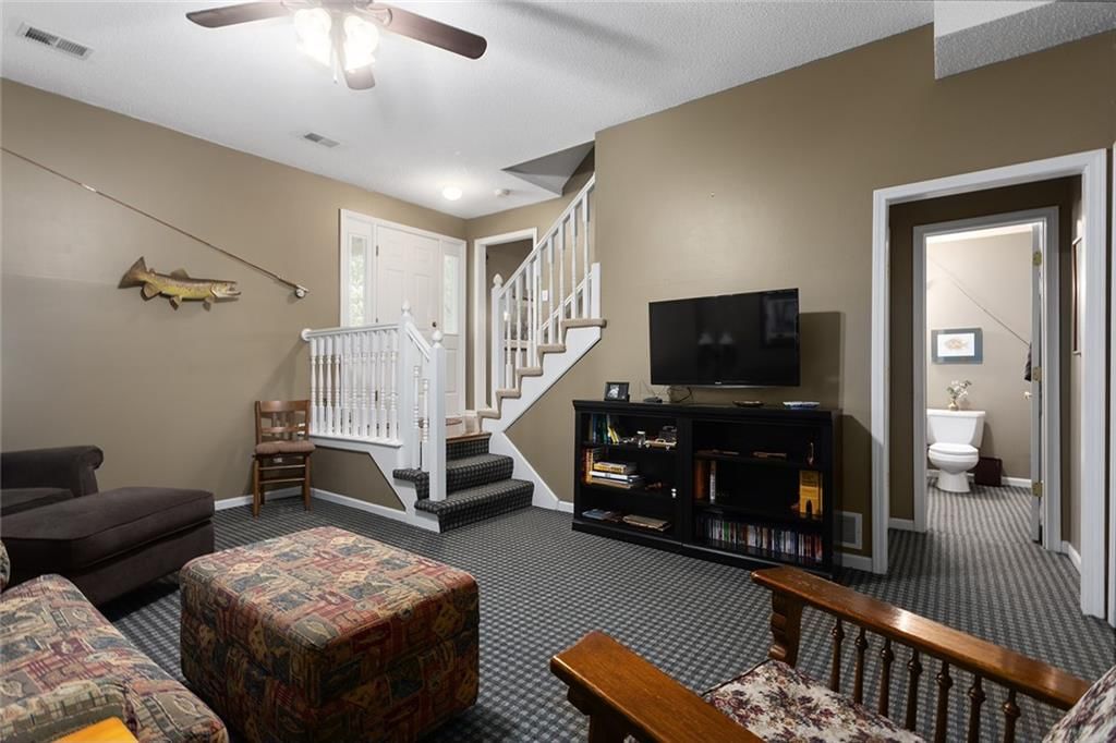 5817 Park Circle — photo 29