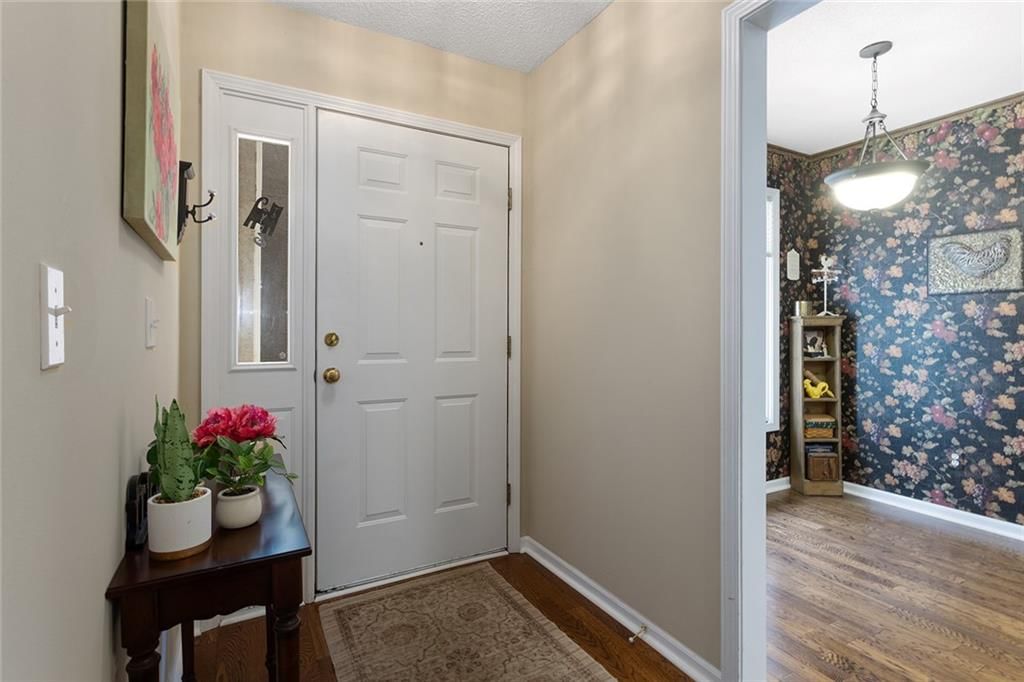 5817 Park Circle — photo 4