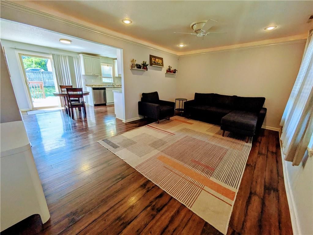 3148 S 37th Street — photo 11