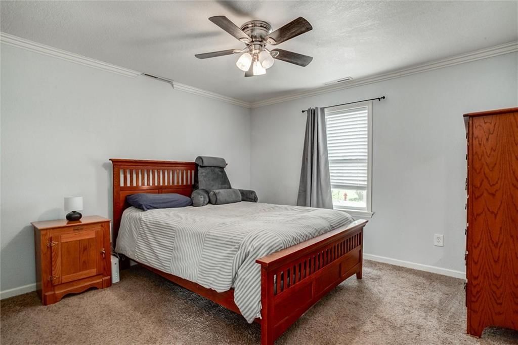 3148 S 37th Street — photo 17