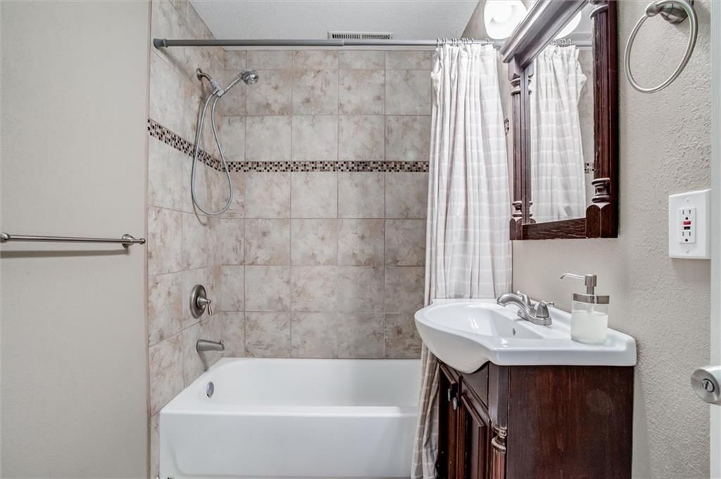 3148 S 37th Street — photo 22
