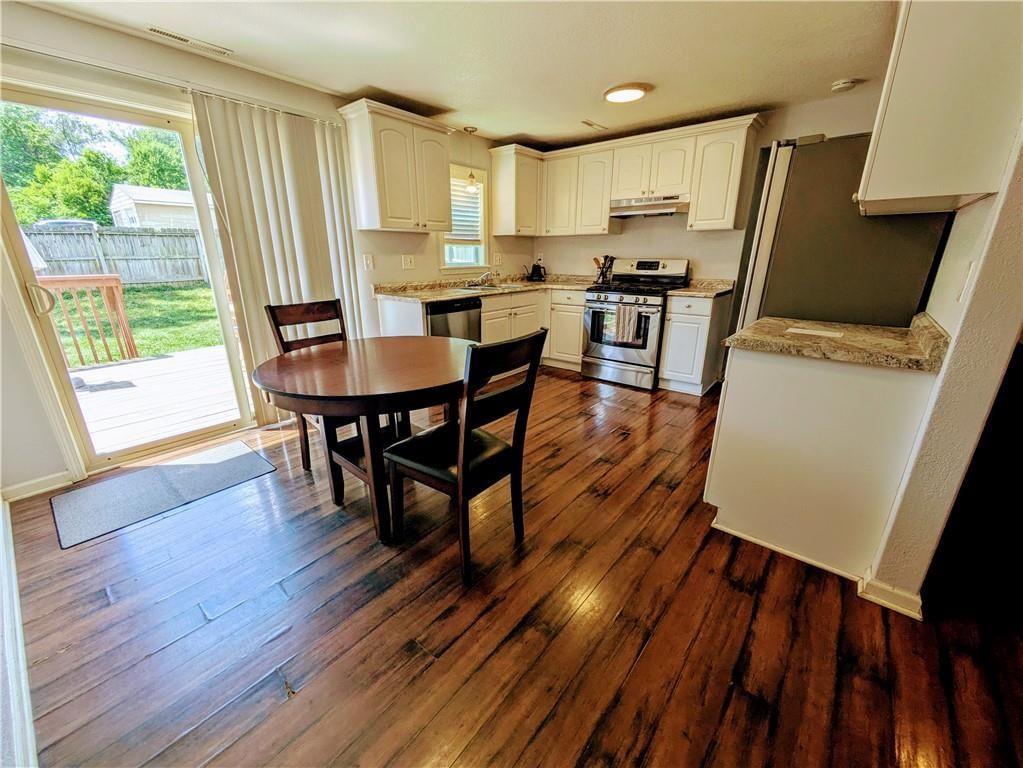 3148 S 37th Street — photo 10