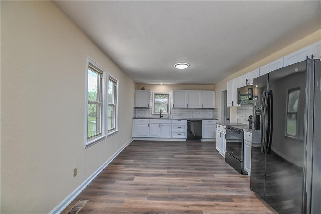 2746 S 69th Street — photo 13