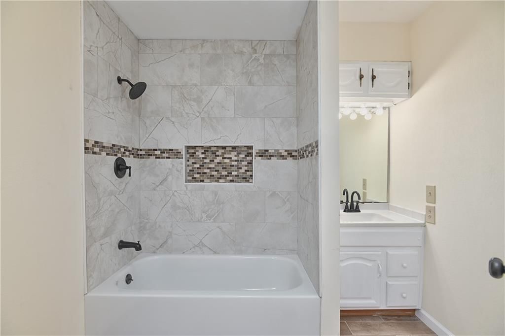 2746 S 69th Street — photo 23