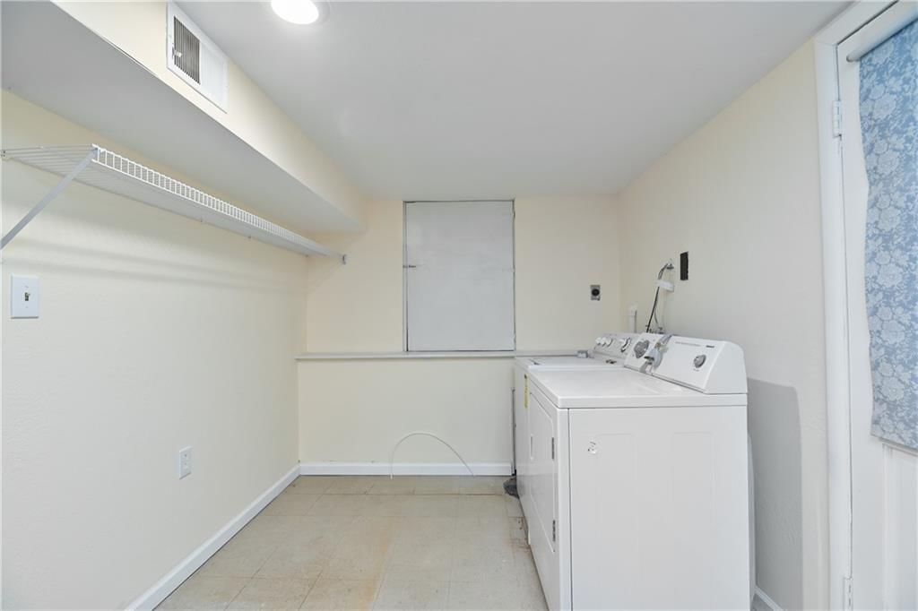2746 S 69th Street — photo 32