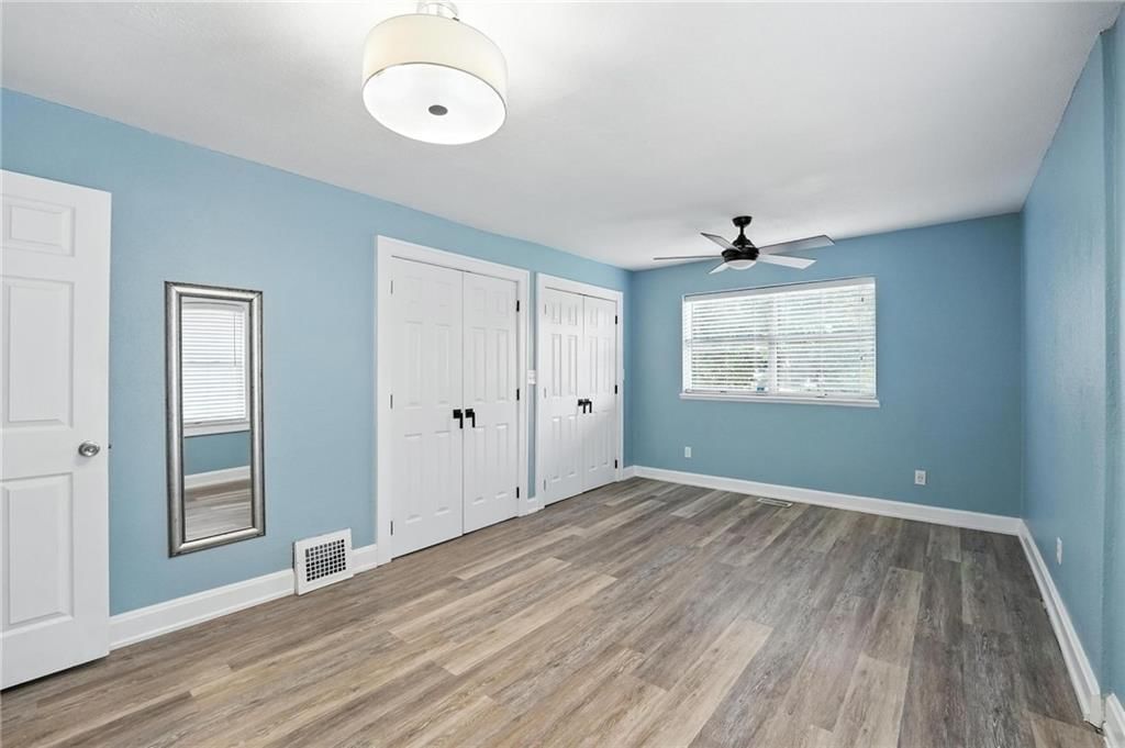 417 N Lawn Avenue — photo 13