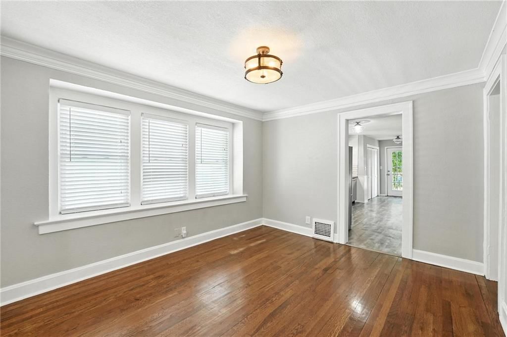 417 N Lawn Avenue — photo 5