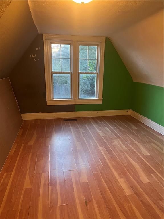 5325 Sawyer Street — photo 10