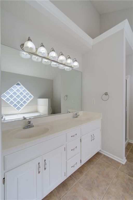 212 NE Topaz Drive — photo 17