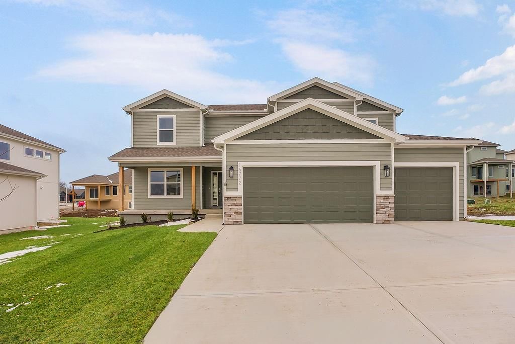 16772 S Twilight Lane, Olathe, KS