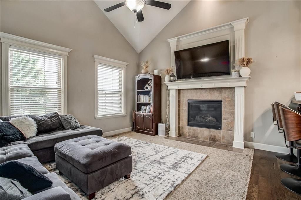 116 SE Hanging Garden Street — photo 4