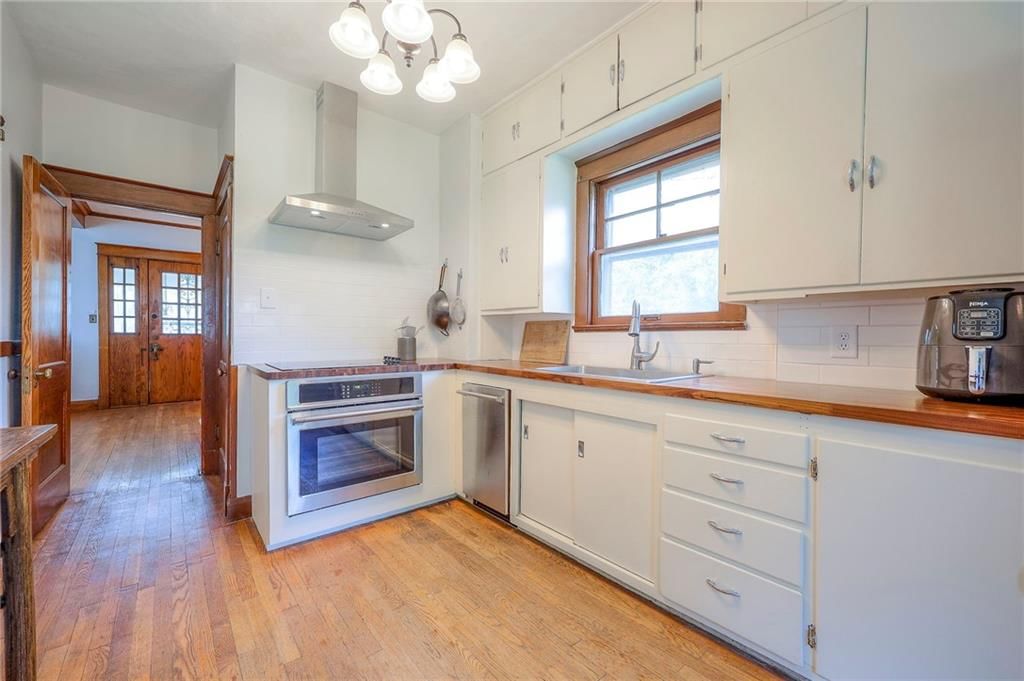 129 S Cypress Avenue — photo 16