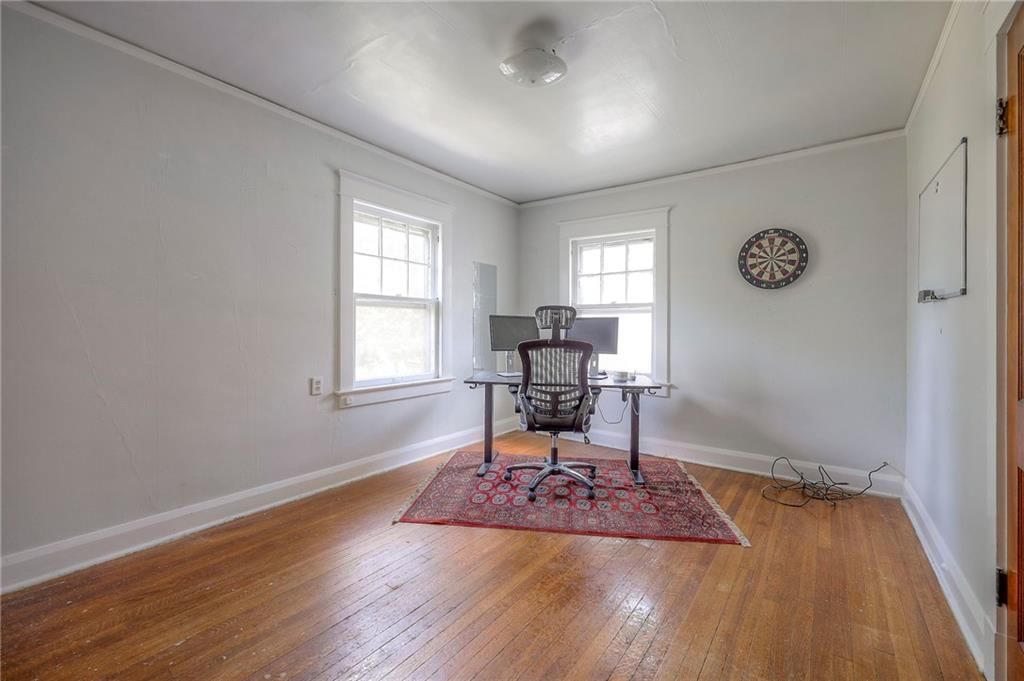 129 S Cypress Avenue — photo 18