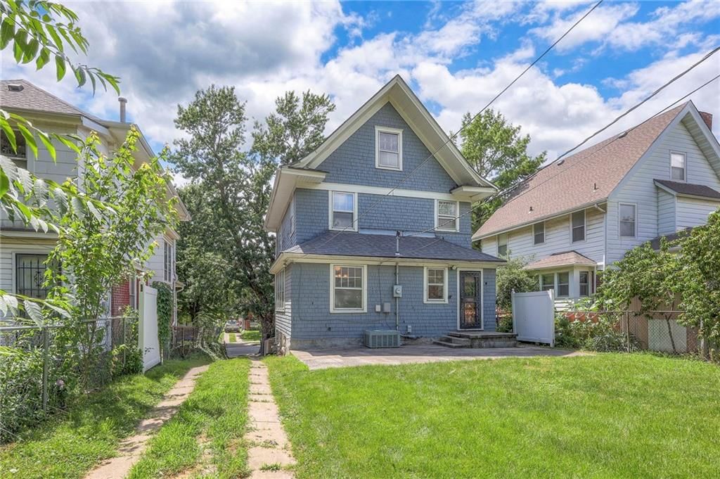129 S Cypress Avenue — photo 30