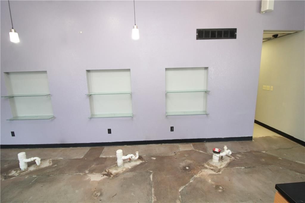 3120 Karnes Suite D Road — photo 4