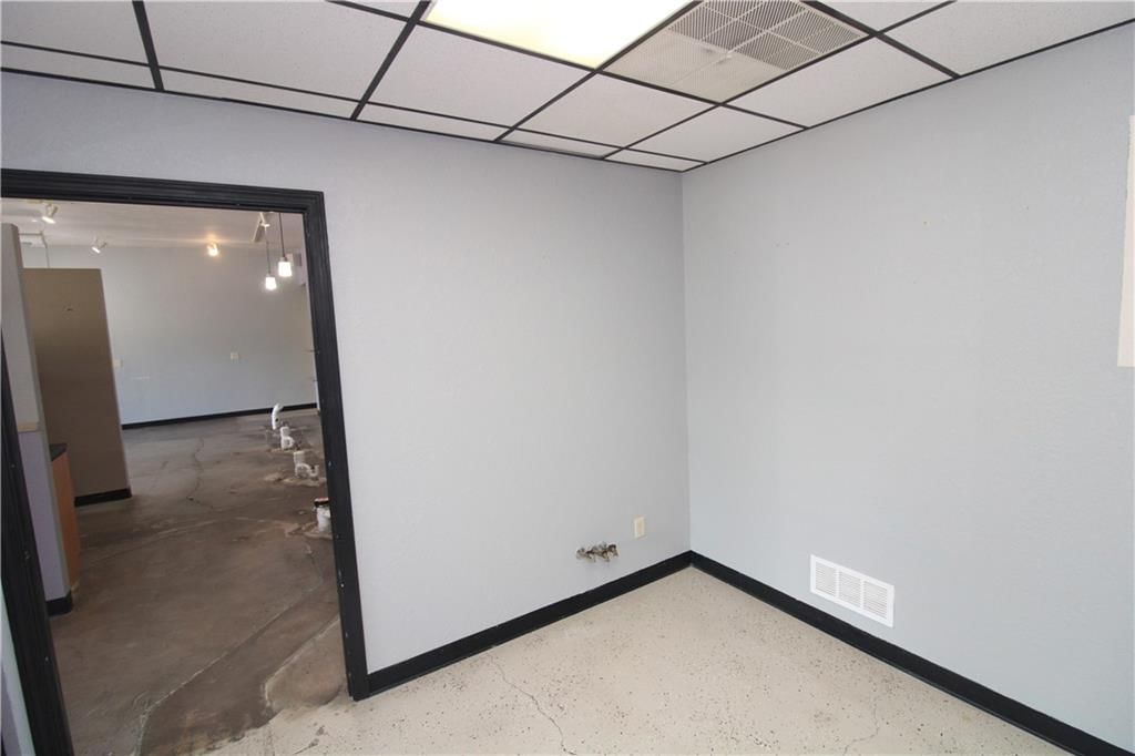 3120 Karnes Suite D Road — photo 5