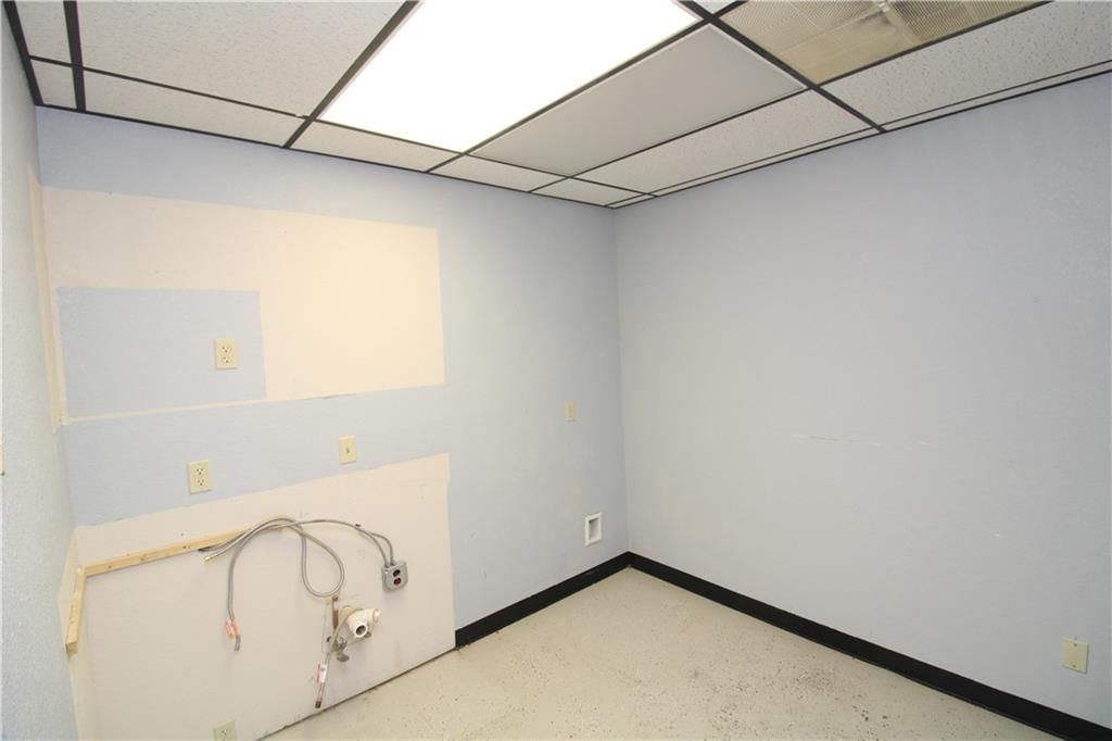 3120 Karnes Suite D Road — photo 7