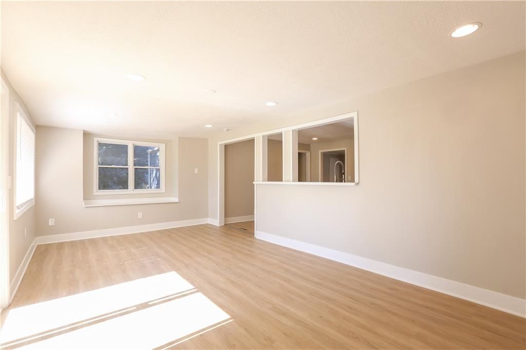 5737 Elm Avenue — photo 13