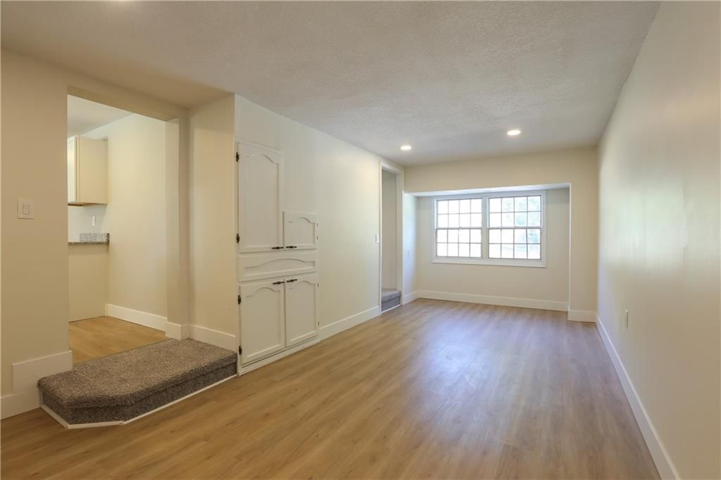 5737 Elm Avenue — photo 16