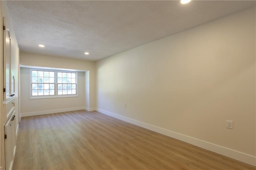 5737 Elm Avenue — photo 17