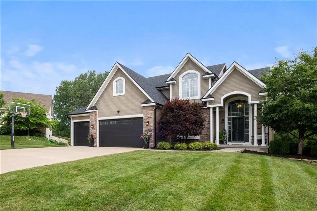 412 Deer Drive — photo 2