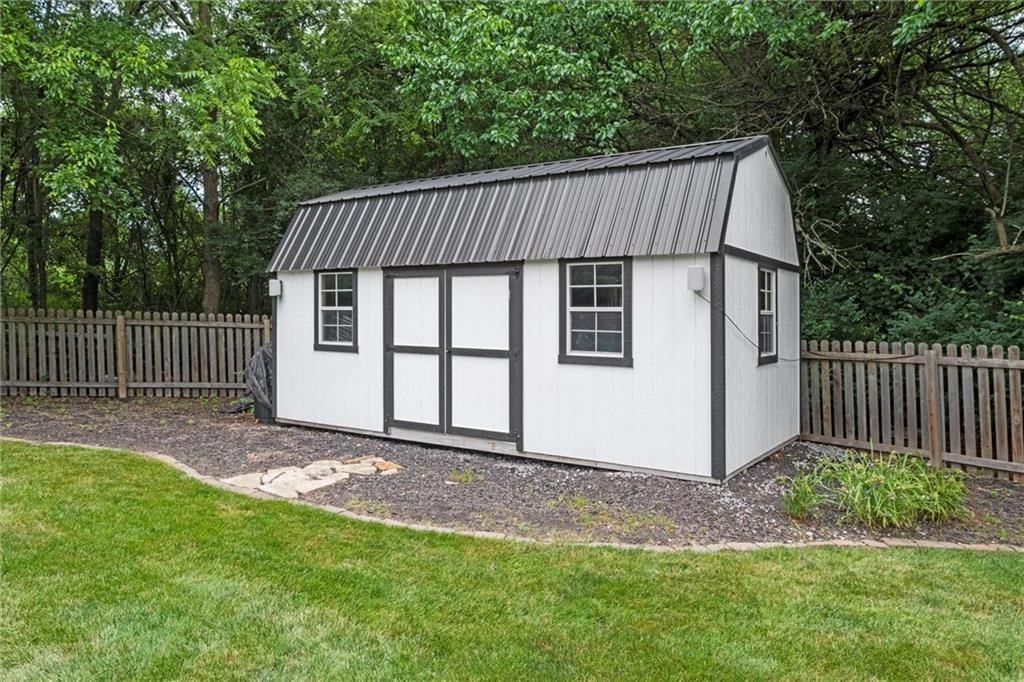 412 Deer Drive — photo 43