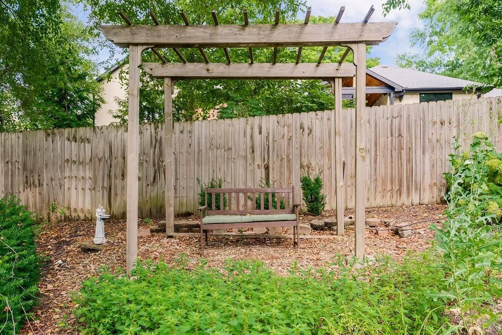 11809 Glen Arbor Terrace — photo 30