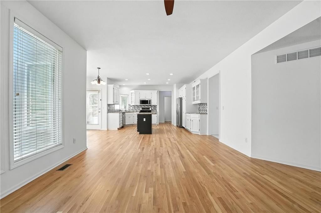 8301 W 156th Street — photo 14