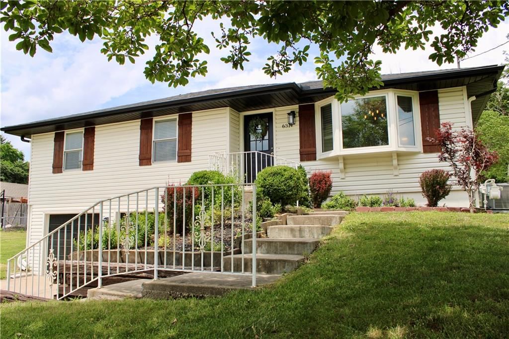 6314 NE Pleasant Valley Road — photo 2