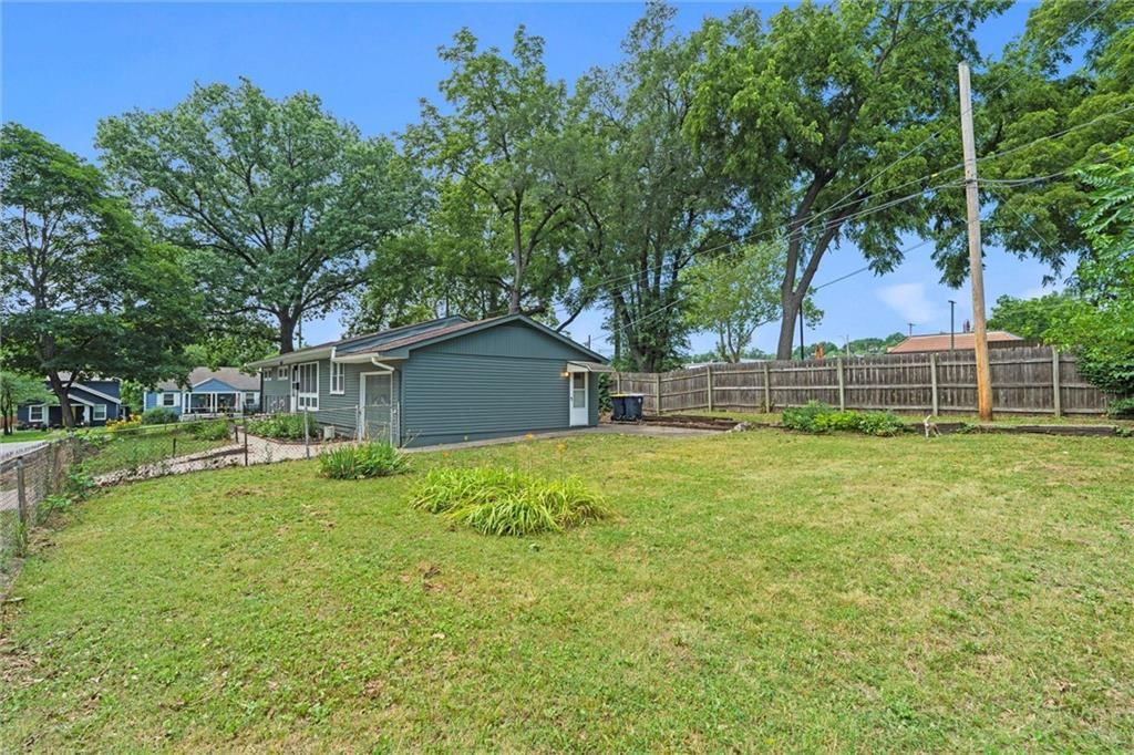 8216 Central Street — photo 26