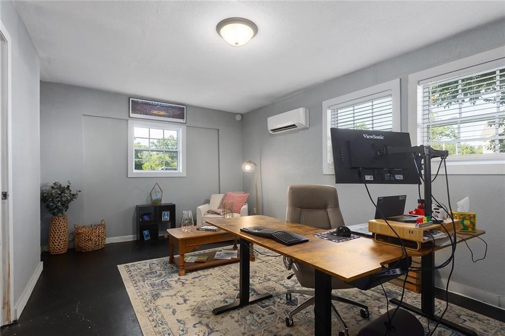 1208 W 21st Street — photo 18