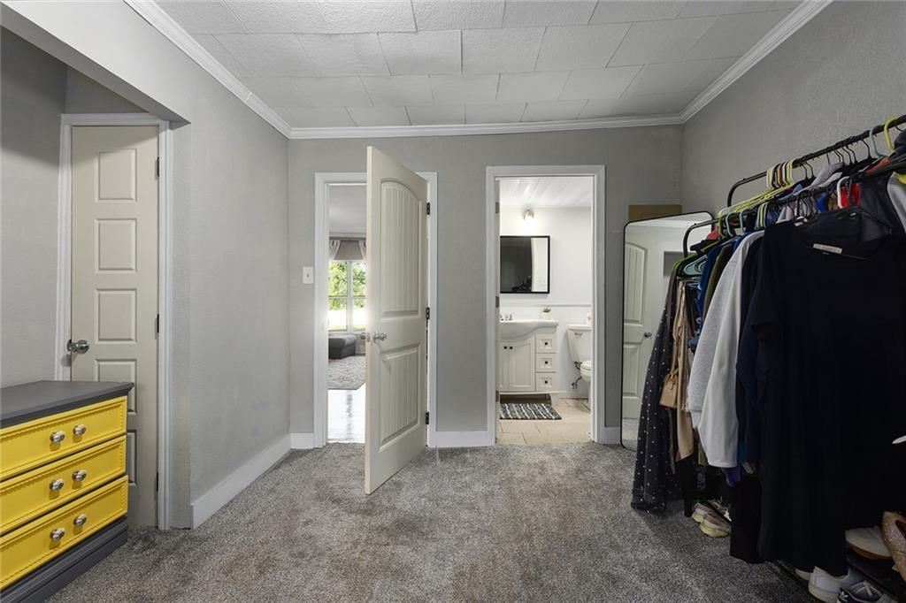 1208 W 21st Street — photo 26