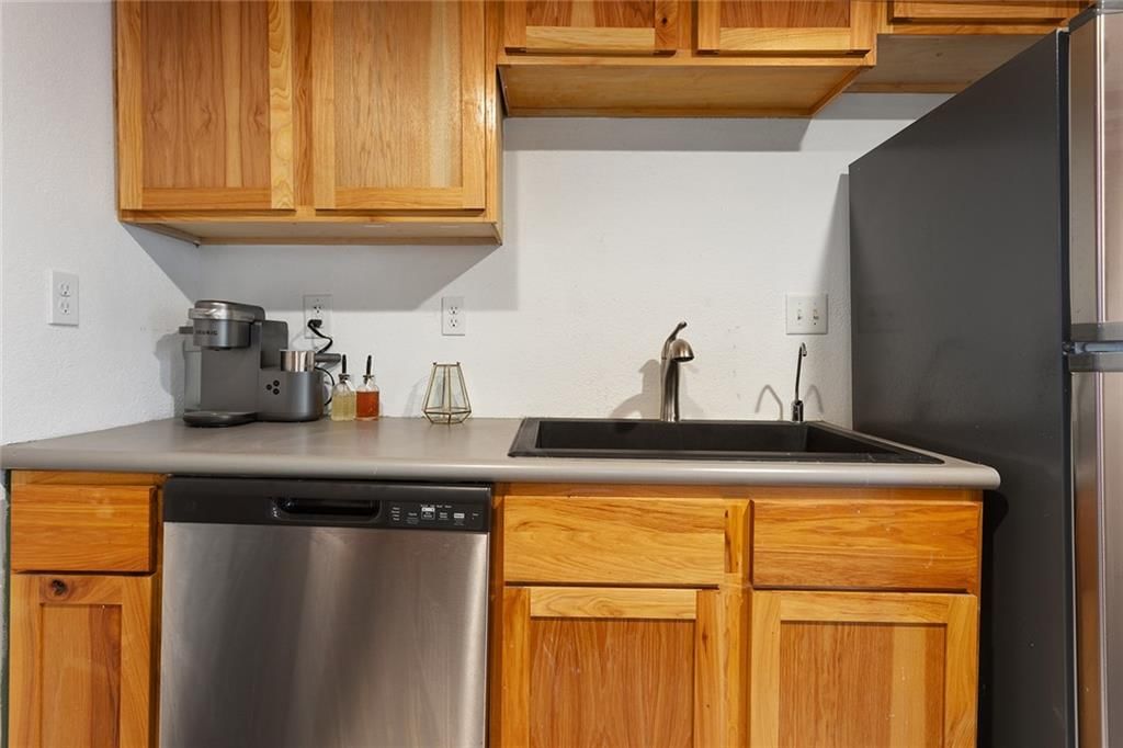 1208 W 21st Street — photo 10