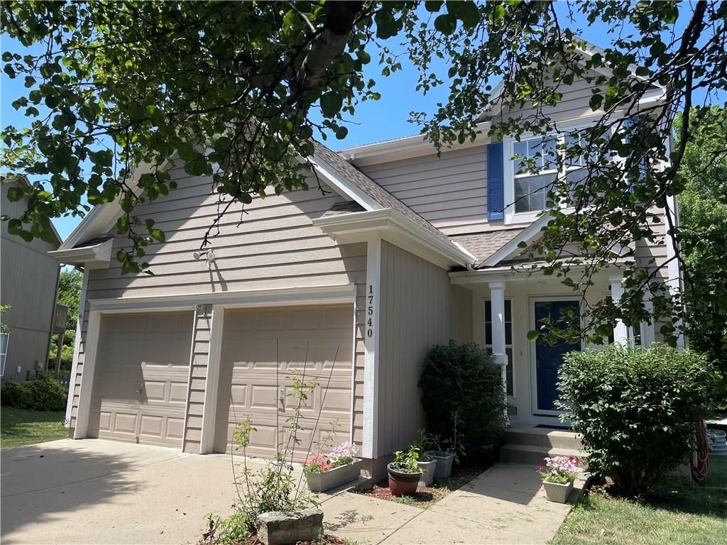 17540 W 159th Court — photo 2