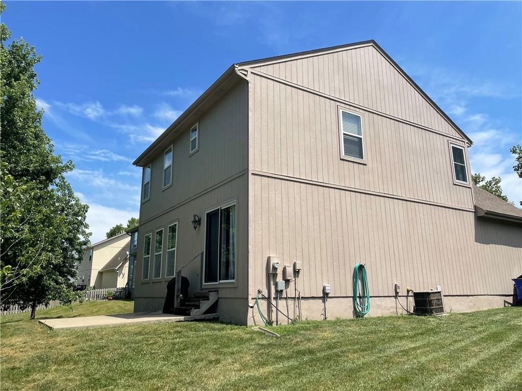 17540 W 159th Court — photo 6