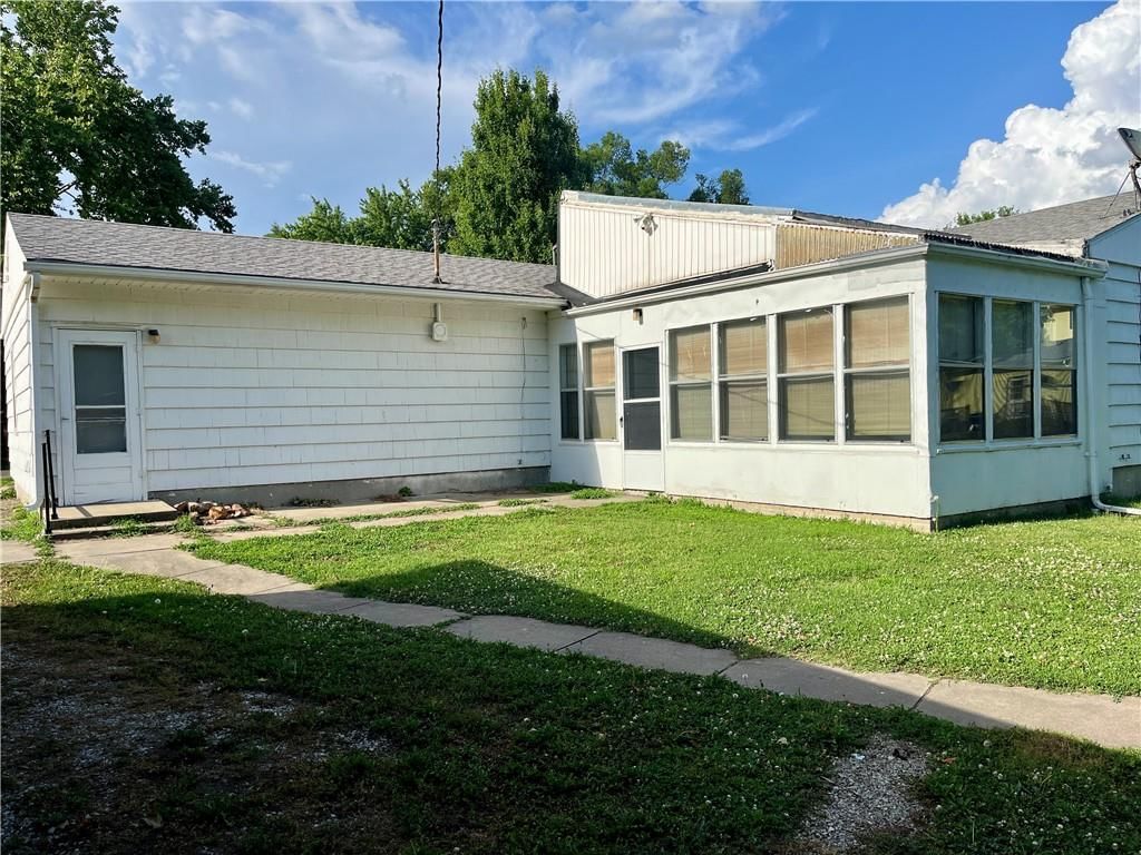 108 W Bridge Street — photo 29