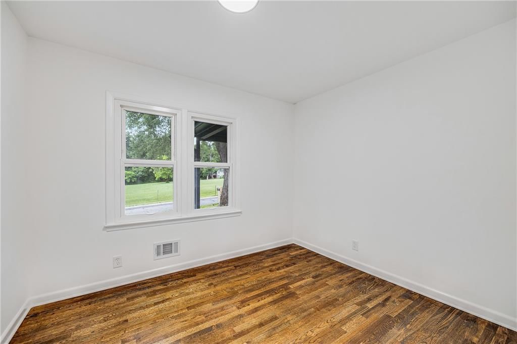 7909 Arnote Road — photo 16