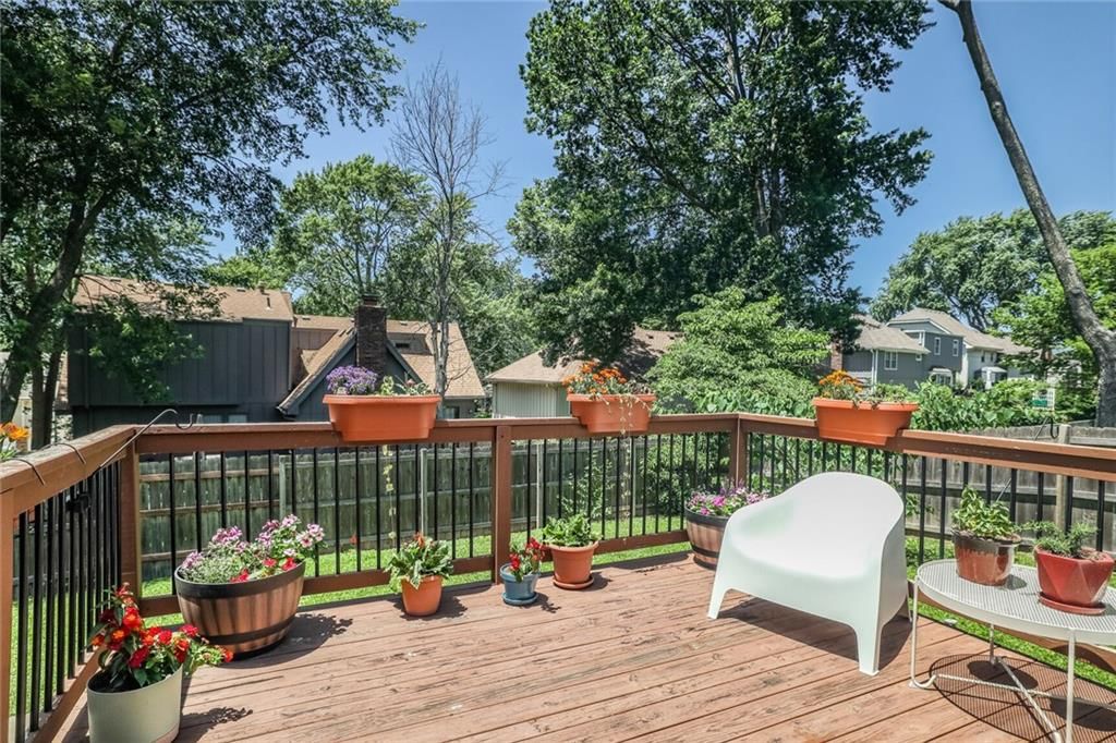 7134 Caenen Avenue — photo 12