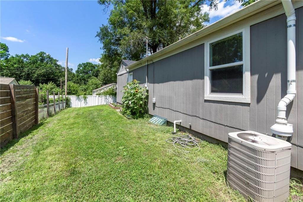 7020 Evanston Avenue — photo 24