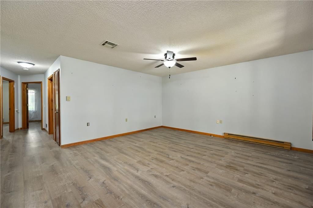 8205 E 189th Terrace — photo 3