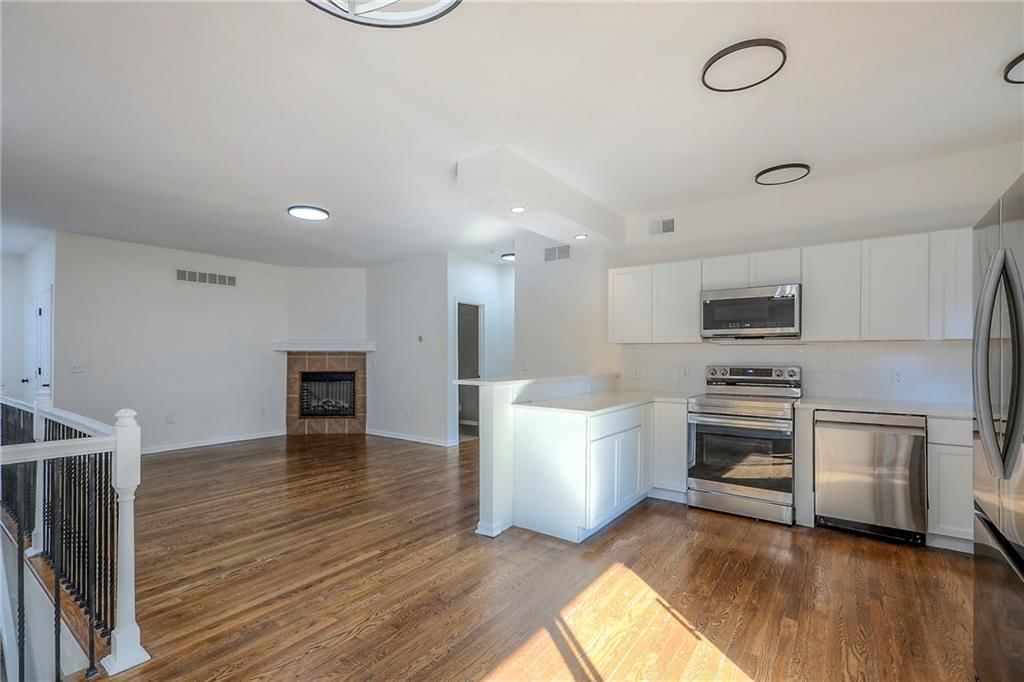 10536 E 45th Terrace — photo 8