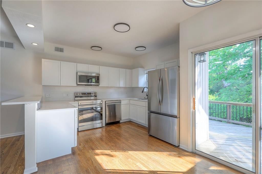 10536 E 45th Terrace — photo 9