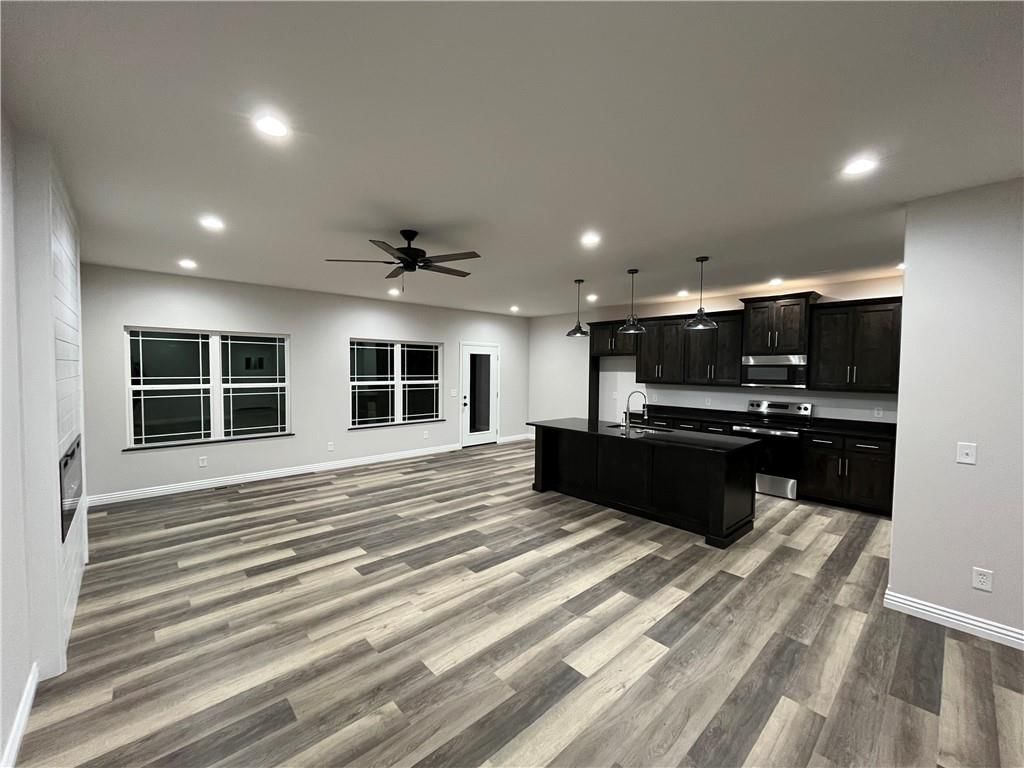407 N Harmon Street — photo 3
