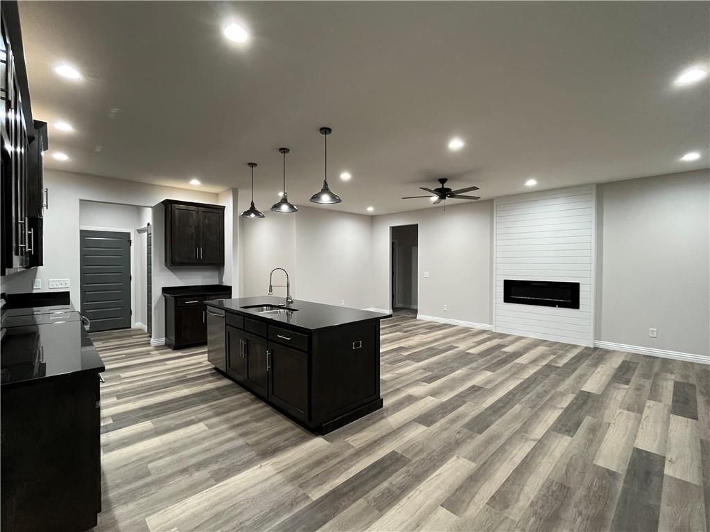 407 N Harmon Street — photo 5