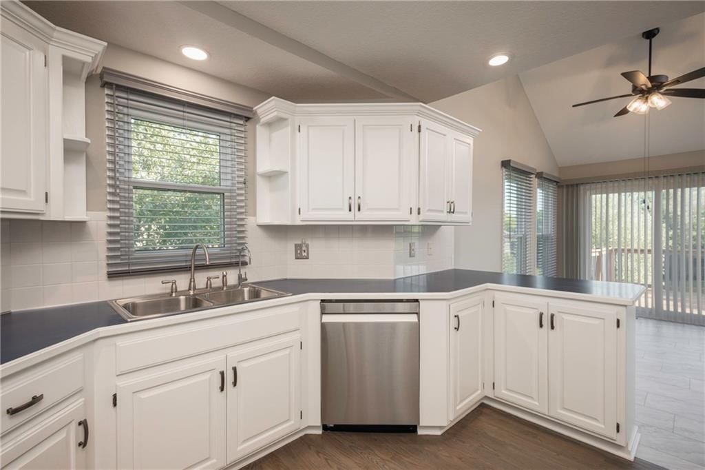 1225 SW Eastman Street — photo 12