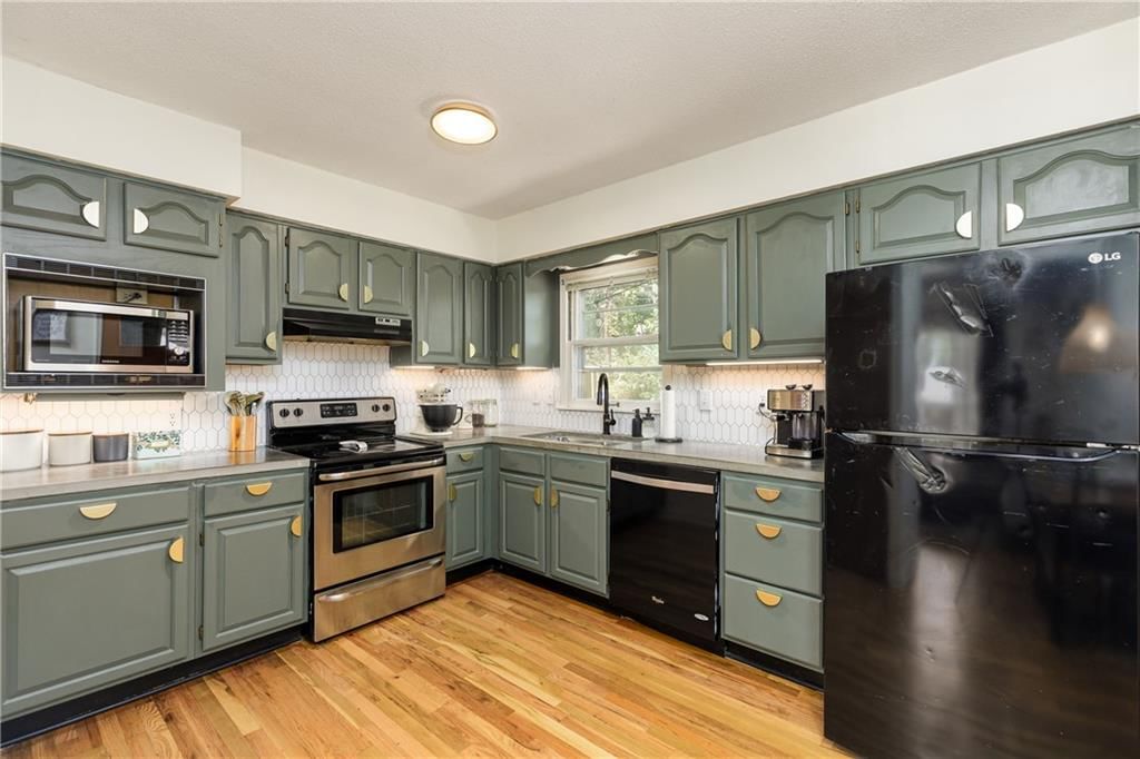 2900 S 25 Street — photo 10