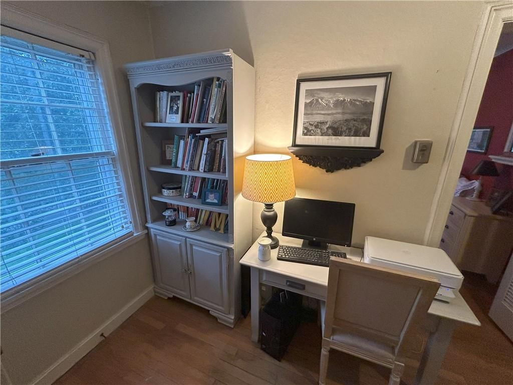 725 S Main Street — photo 13