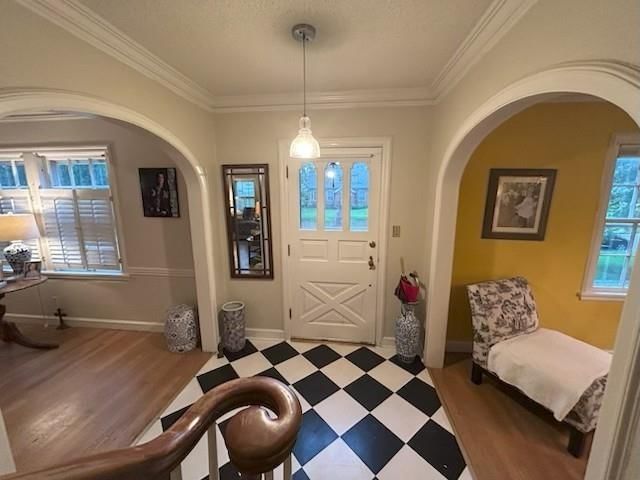 725 S Main Street — photo 3